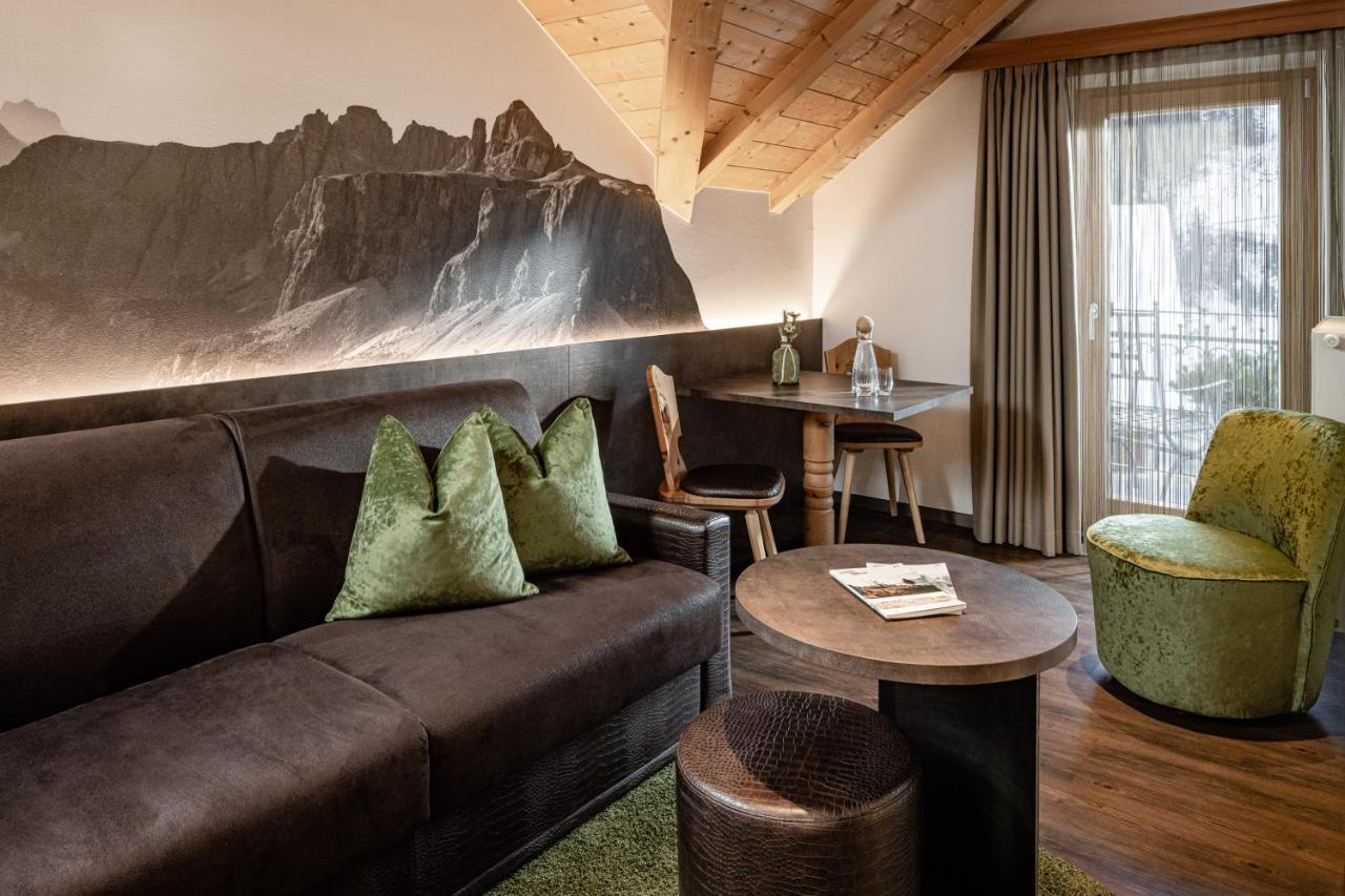 Boutique & Fashion Hotel Maciaconi - Gardenahotels Santa Cristina Val Gardena Exterior foto